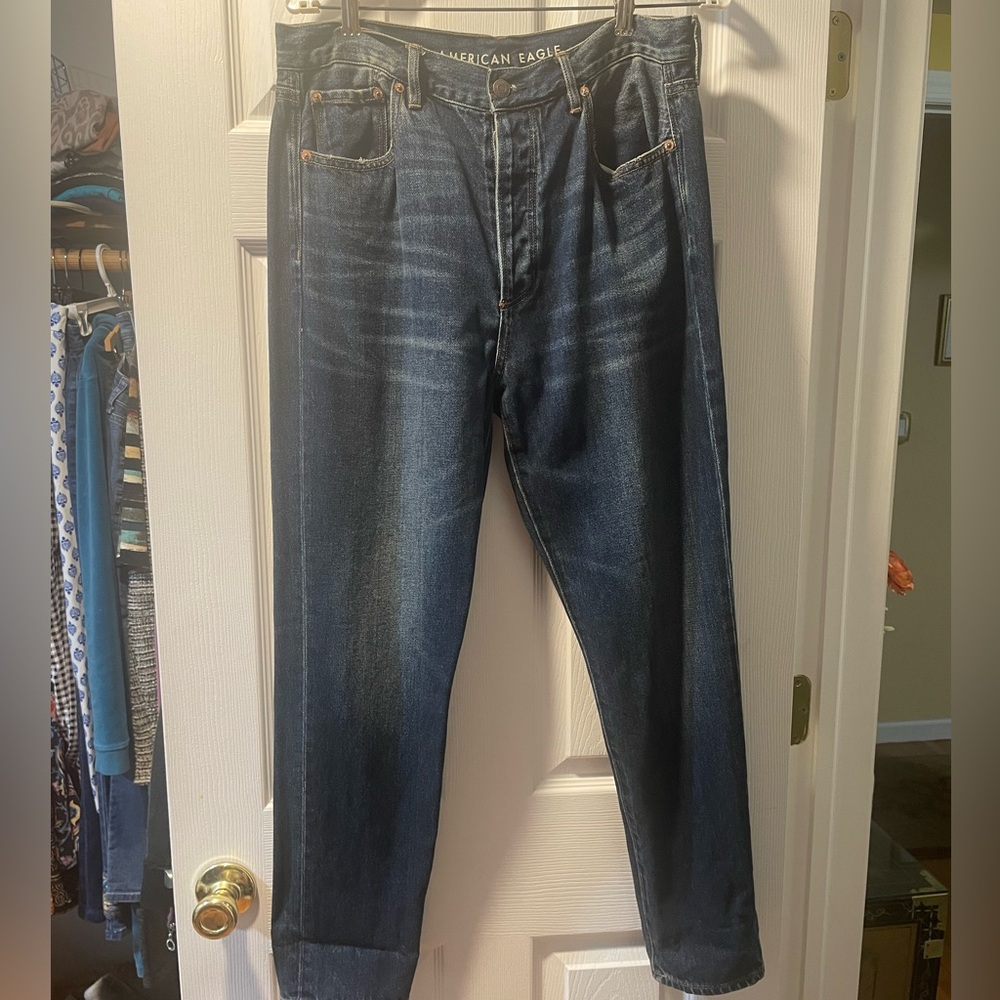 American Eagle High Rise Girlfriend Jeans Size 10 NEVER WORN